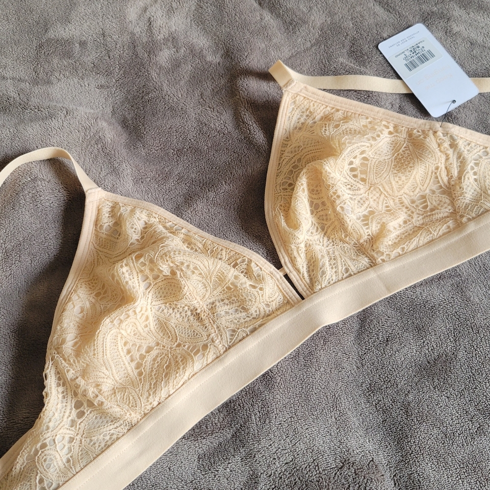 Lively Cream Lace Bralettes - Picture 9 of 13